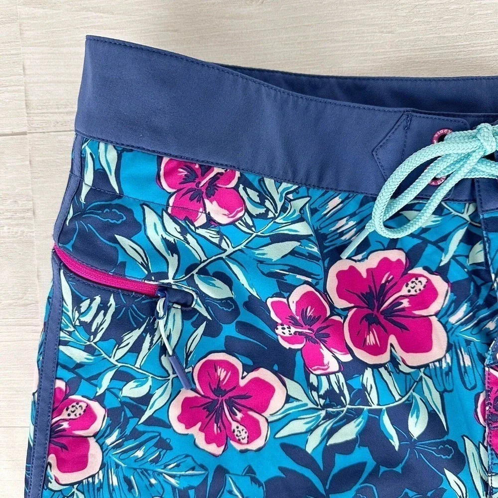 Vineyard Vines Men's Ocean Floral Board Shorts Size 32 Blue Pink Tie Waist Beach